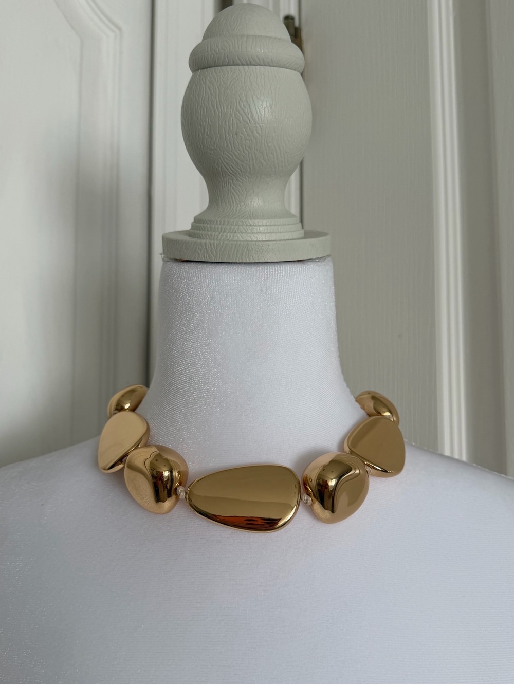Gold-tone Chunky Pebble Necklace - Women Jewelry - Picture 2 of 5